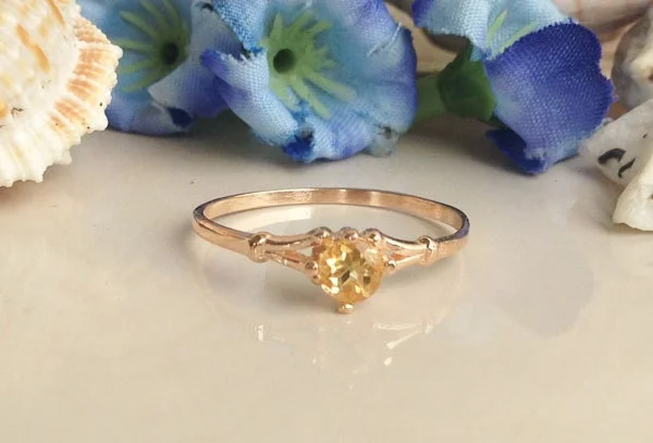 Alexandrite Gemstone Rings with a Chameleon - like Color ChangeCitrine ring - November Birthstone - Simple Delicate Ring with Round Citrine Gemstone