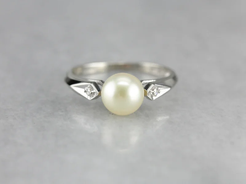 Citrine Gemstone Rings in a Modern Minimalist StylePearl Solitaire White Gold Ring