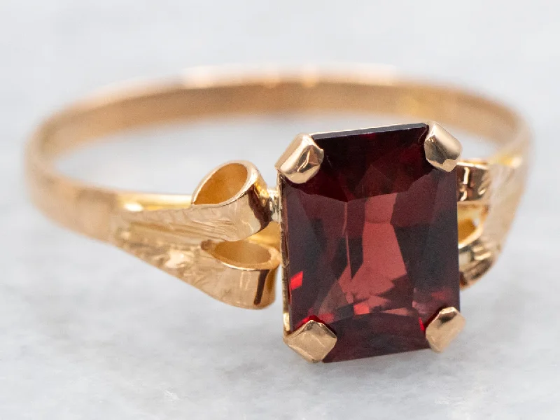 Topaz Gemstone Rings with a Faceted Cut and Shimmering EffectGarnet Solitaire Ring