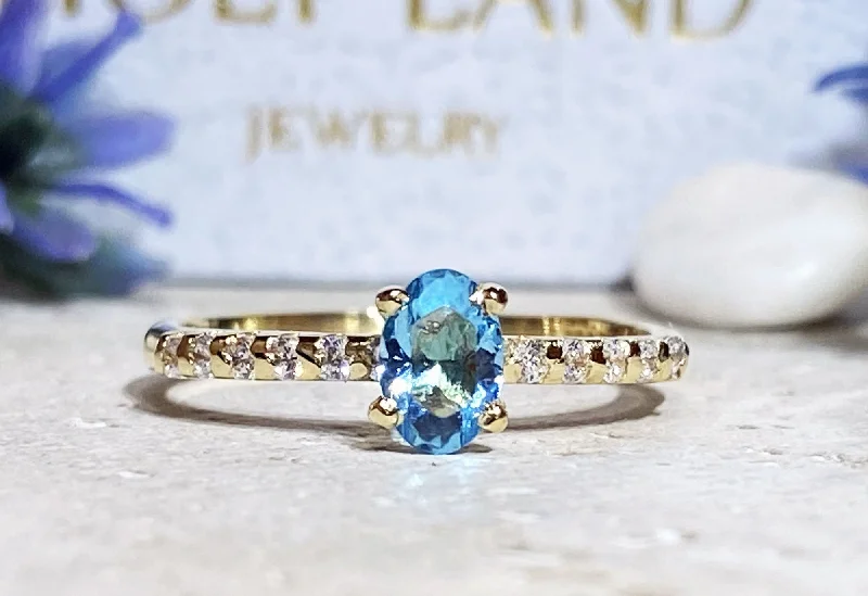 Peridot Gemstone Rings with a Floral - Motif BandBlue Topaz Ring - December Birthstone - Delicate Oval Blue Topaz Gemstone Ring with Clear Quartz Accents