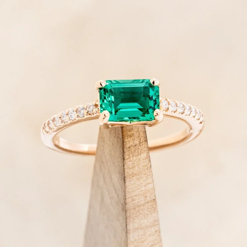 "AMARA" - LAB-GROWN EMERALD ENGAGEMENT RING WITH DIAMOND ACCENTS