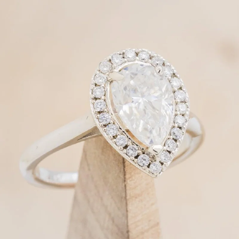 "ARABELLA" - PEAR CUT MOISSANITE ENGAGEMENT RING WITH DIAMOND HALO